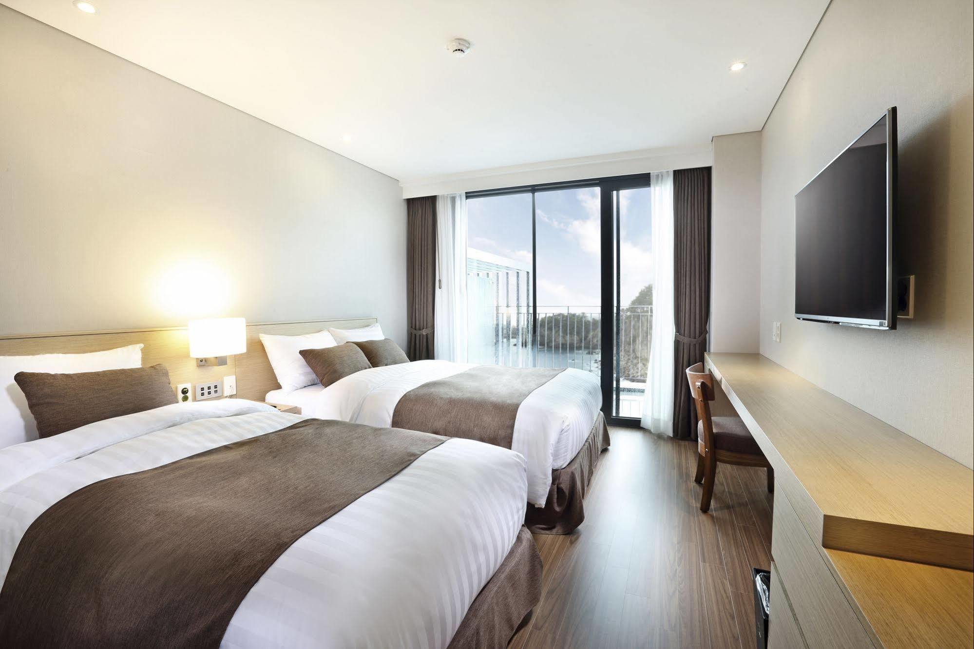 Hotel Fine Согвипхо Экстерьер фото